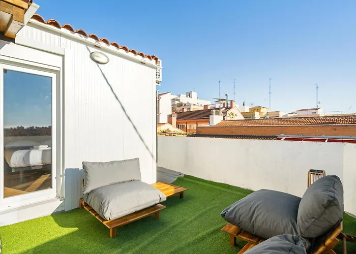 Atico Con Terraza En Lavapies Alquiler Temporal