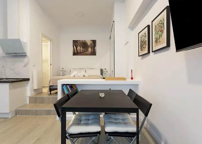 Modern Studio - Av. De América