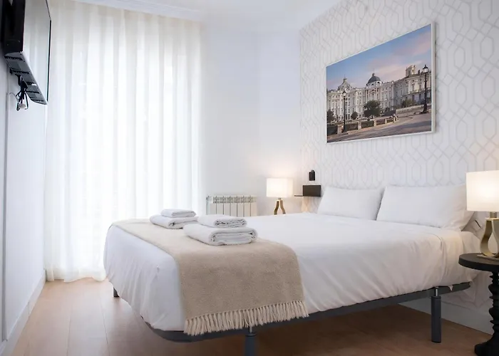 ApartaSuites Río AH